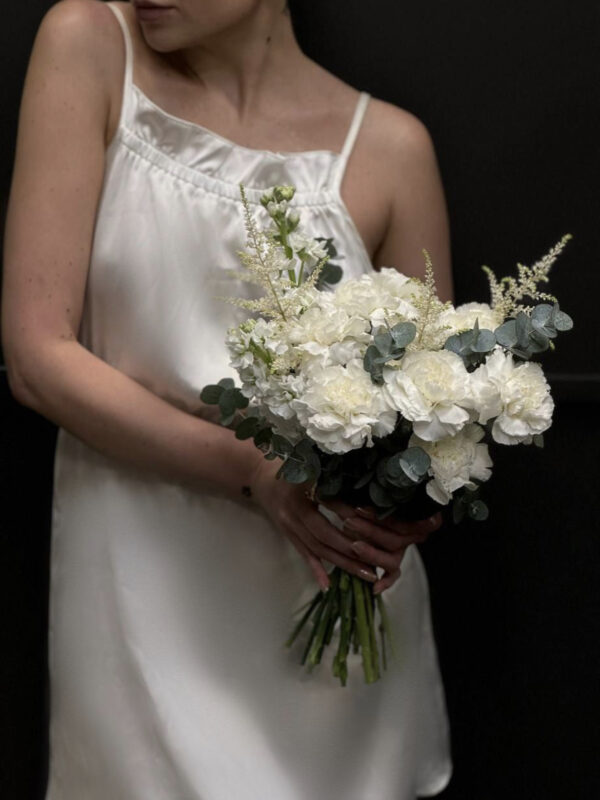 Свадебный букет из белых диантусов # 13