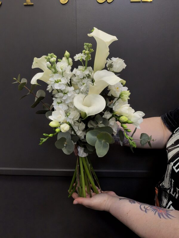 Свадебный букет с ароматной маттиолой # 19