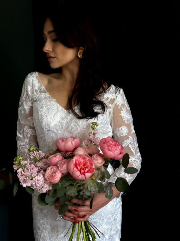 Свадебный букет из пионов # 2