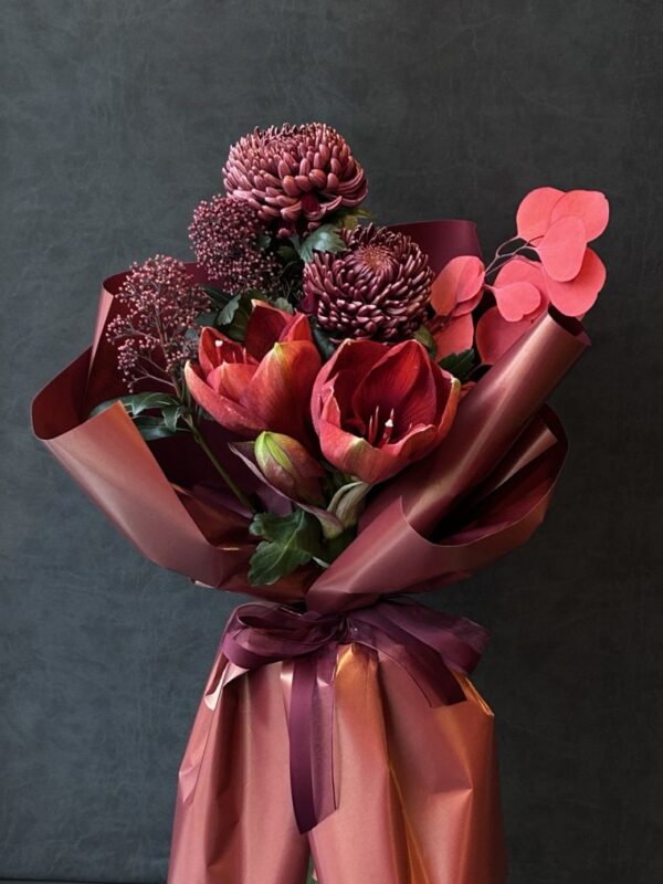 Букет с амариллисом